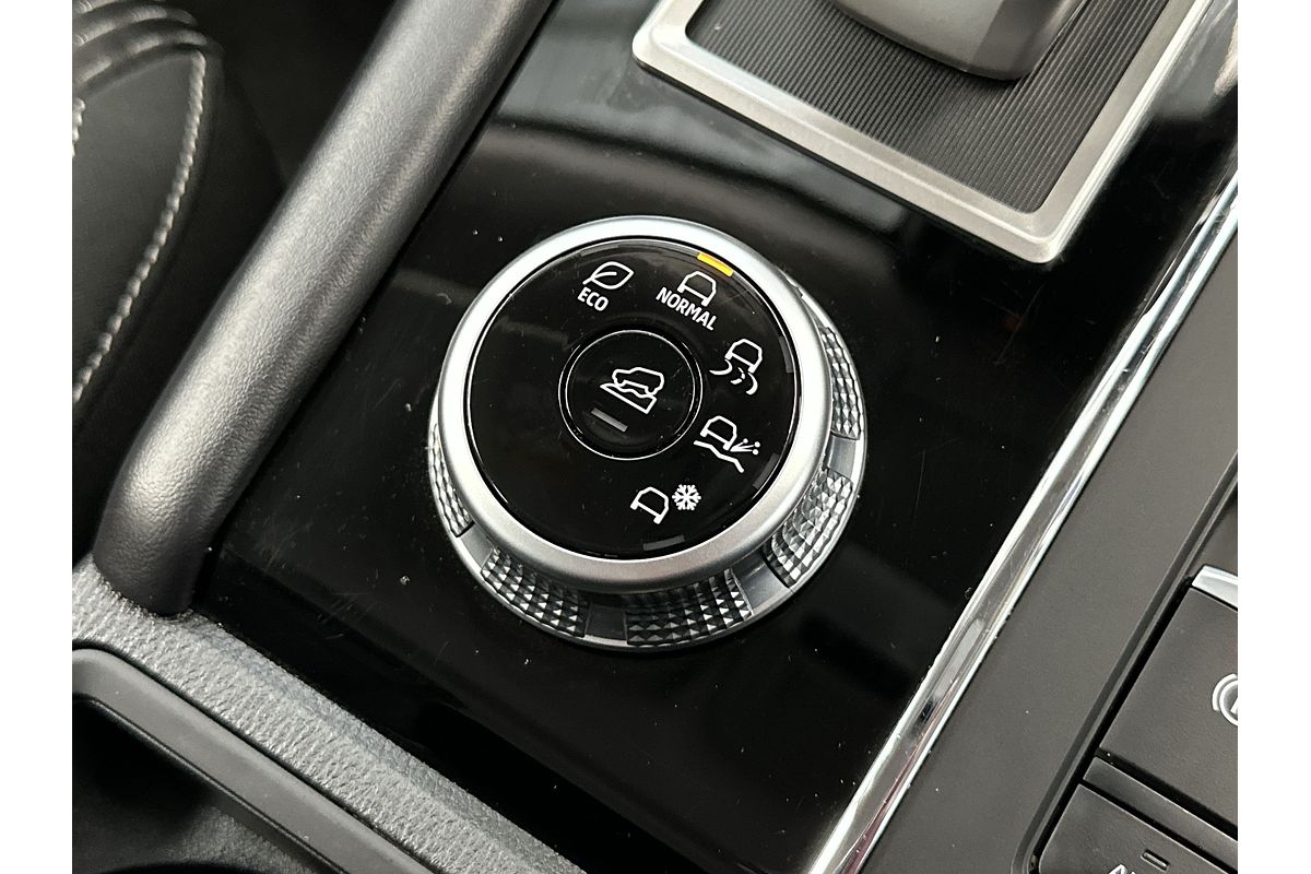 2024 Mitsubishi Outlander ES ZM