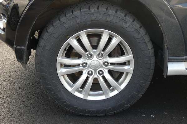 2018 Mitsubishi Pajero GLS NX