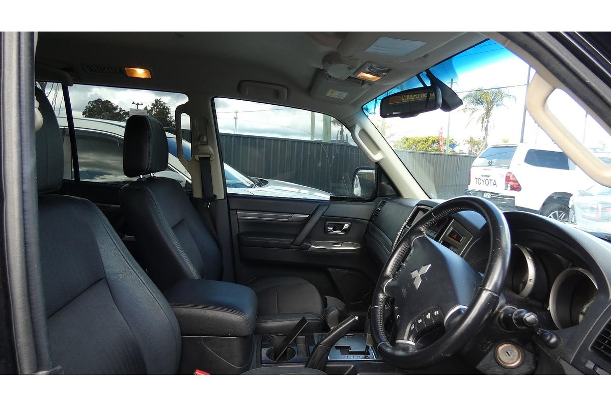 2018 Mitsubishi Pajero GLS NX