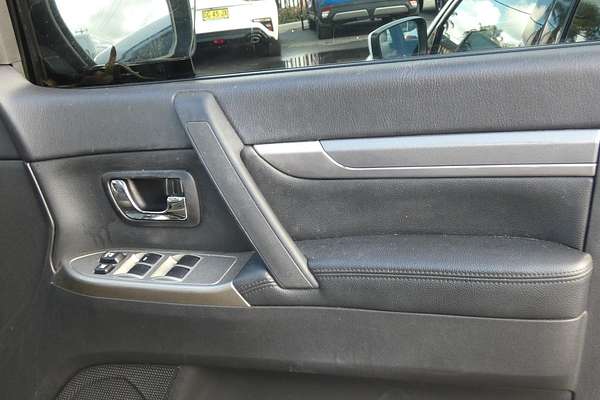 2018 Mitsubishi Pajero GLS NX