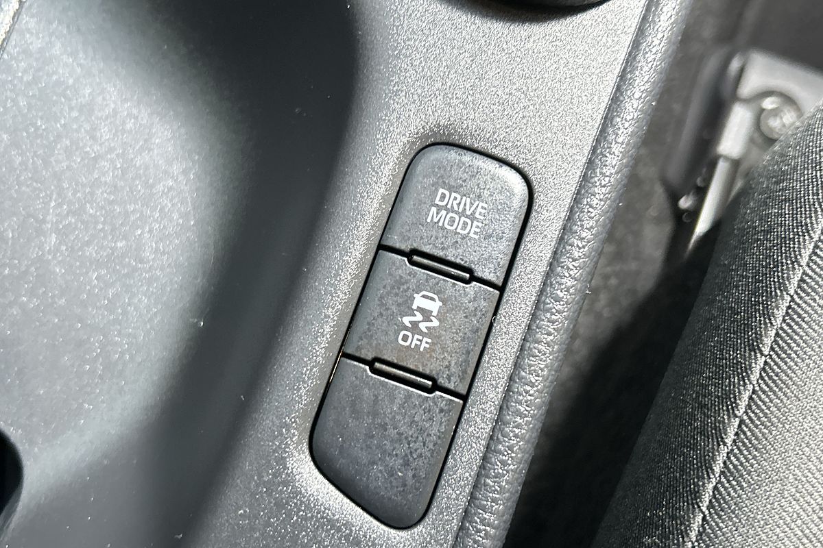 2022 Toyota Yaris Ascent Sport MXPA10R