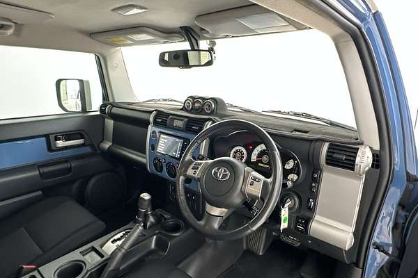 2012 Toyota FJ Cruiser GSJ15R