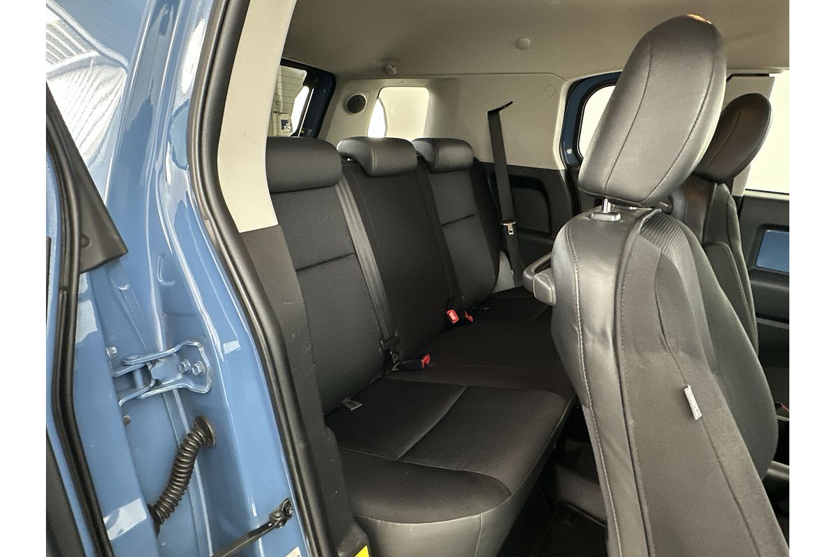 2012 Toyota FJ Cruiser GSJ15R