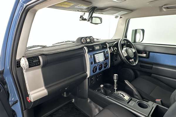2012 Toyota FJ Cruiser GSJ15R