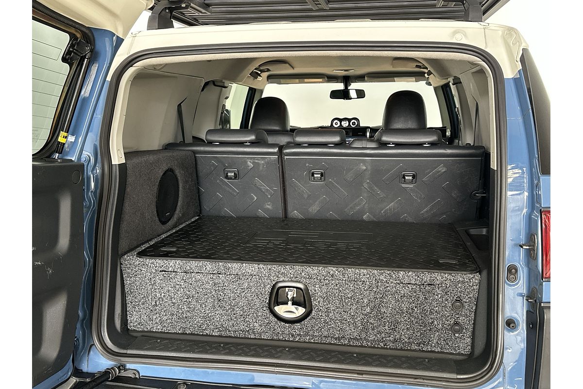 2012 Toyota FJ Cruiser GSJ15R