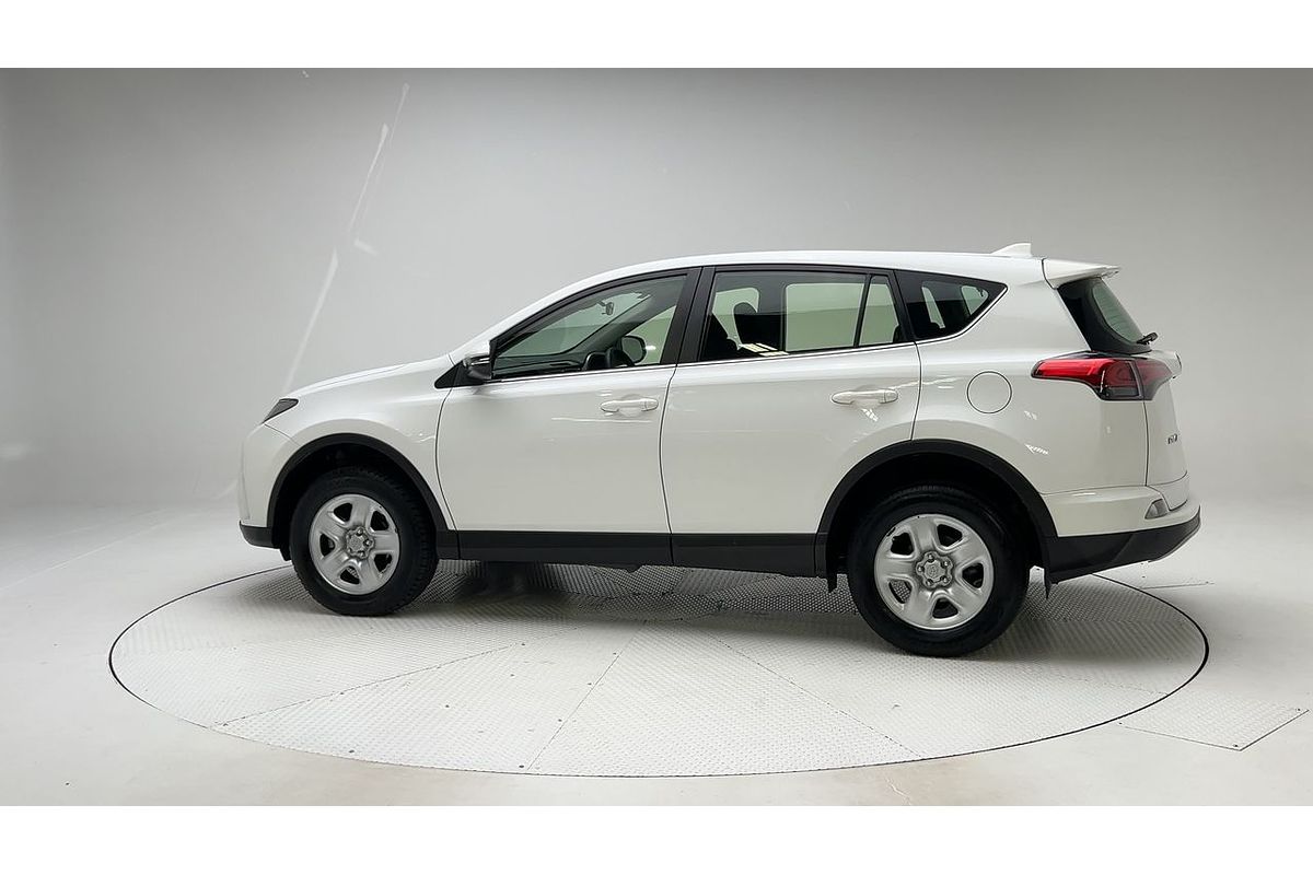 2018 Toyota RAV4 GX ASA44R