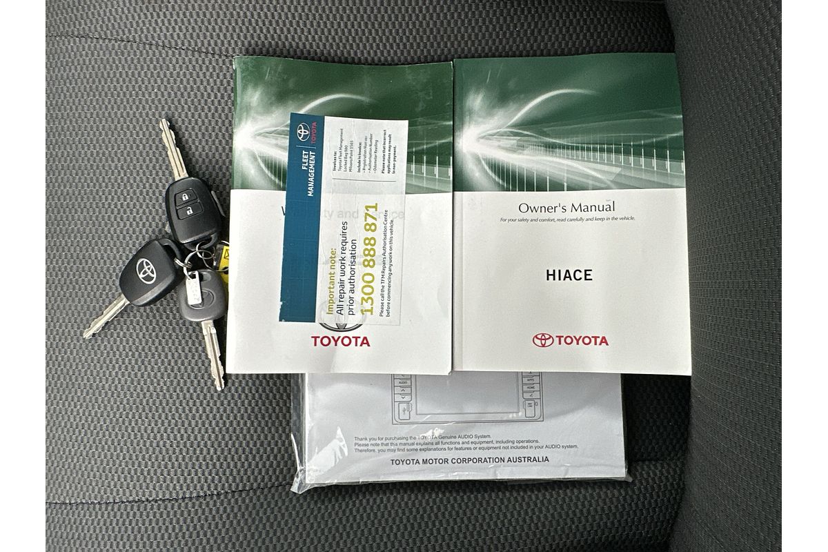 2018 Toyota Hiace Commuter TRH223R
