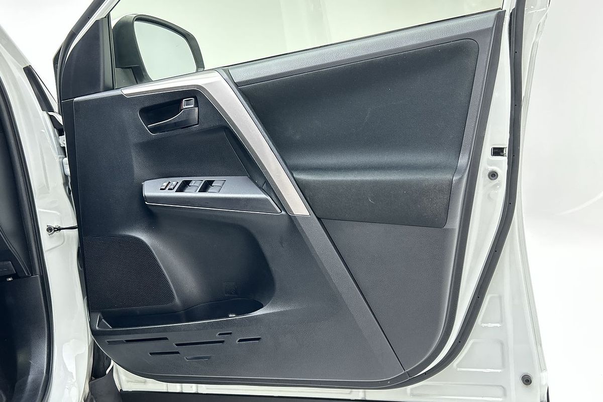 2018 Toyota RAV4 GX ASA44R