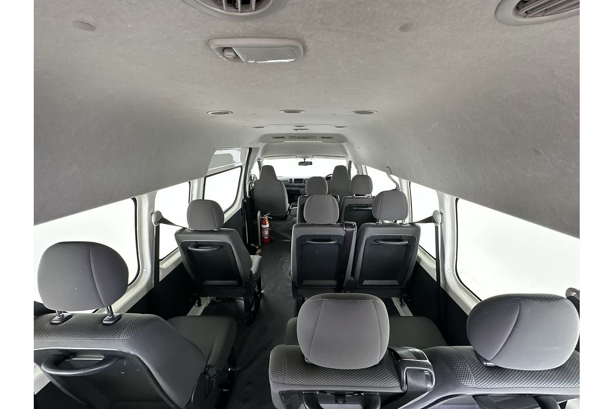 2018 Toyota Hiace Commuter TRH223R