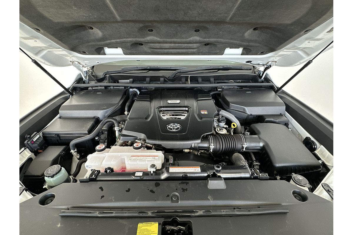 2023 Toyota Landcruiser GXL FJA300R
