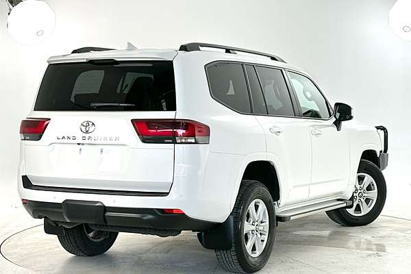 2023 Toyota Landcruiser GXL FJA300R