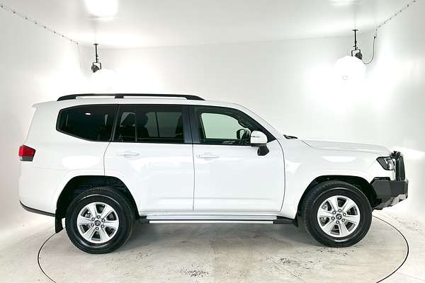 2023 Toyota Landcruiser GXL FJA300R