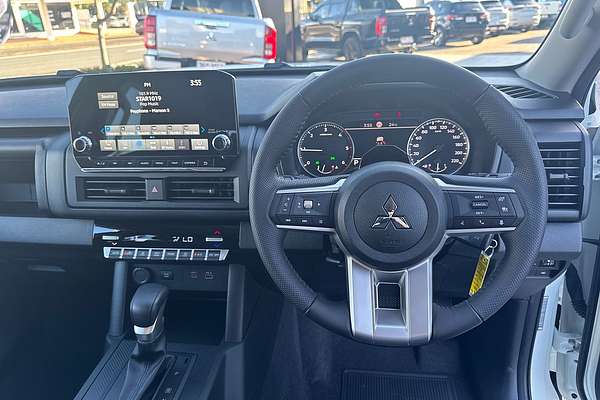 2025 Mitsubishi Triton GLX-R MV 4X4