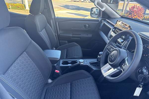 2025 Mitsubishi Triton GLX-R MV 4X4