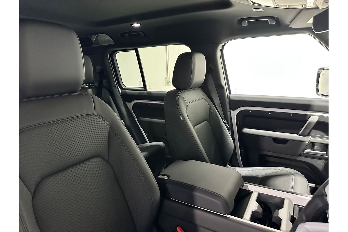 2025 Land Rover Defender 110 D250 S L663