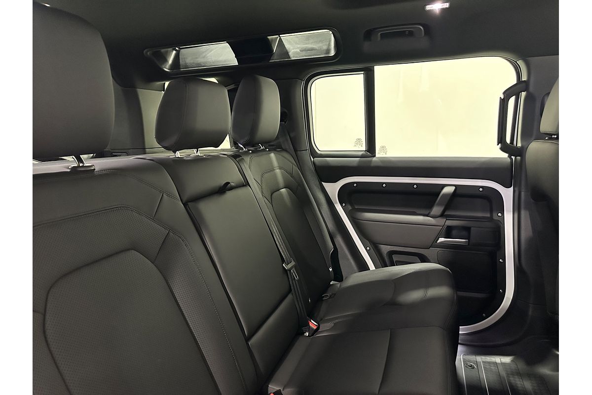 2025 Land Rover Defender 110 D250 S L663