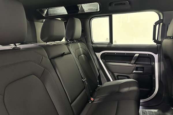 2025 Land Rover Defender 110 D250 S L663