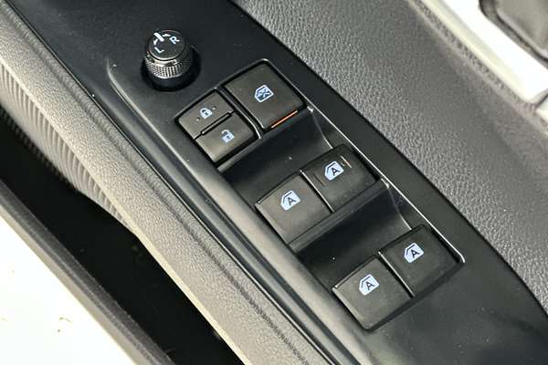 2020 Toyota Camry Ascent Sport AXVH71R