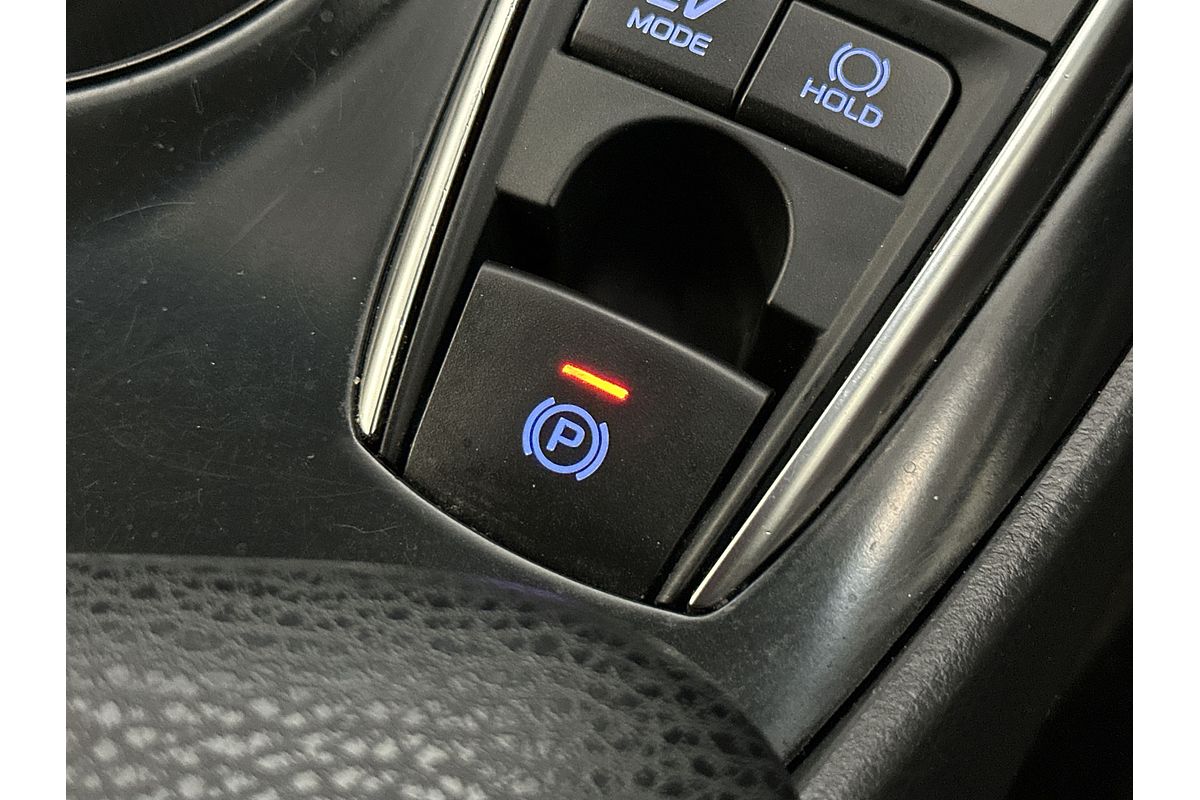 2020 Toyota Camry Ascent Sport AXVH71R