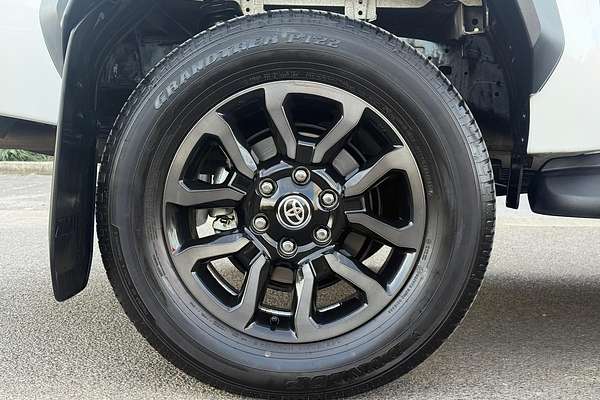 2024 Toyota Hilux Rogue 48V GUN126R 4X4
