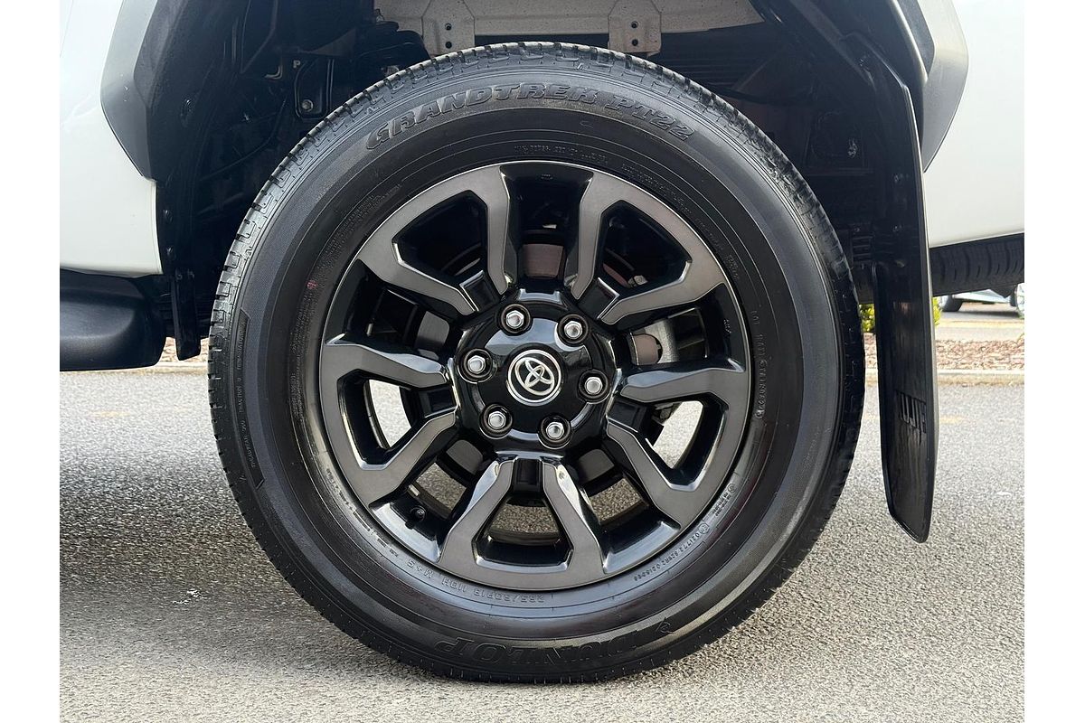 2024 Toyota Hilux Rogue 48V GUN126R 4X4