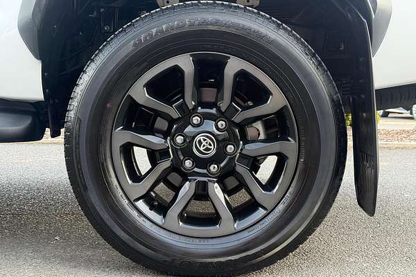 2024 Toyota Hilux Rogue 48V GUN126R 4X4