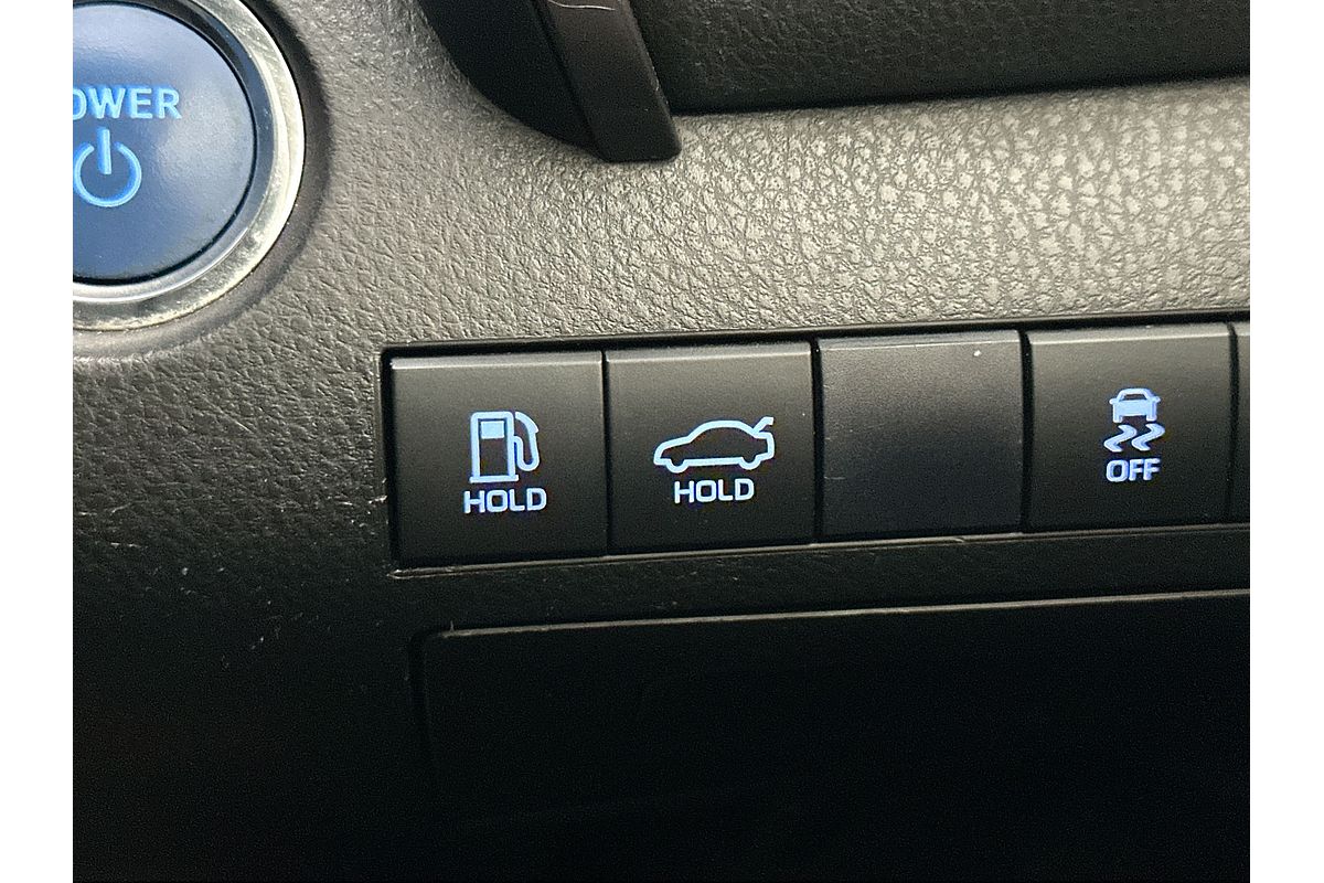 2020 Toyota Camry Ascent Sport AXVH71R