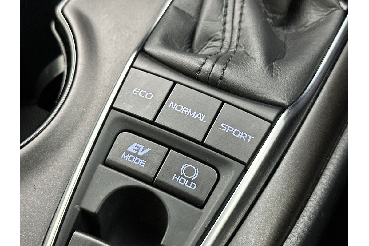 2024 Toyota Camry Ascent AXVH70R