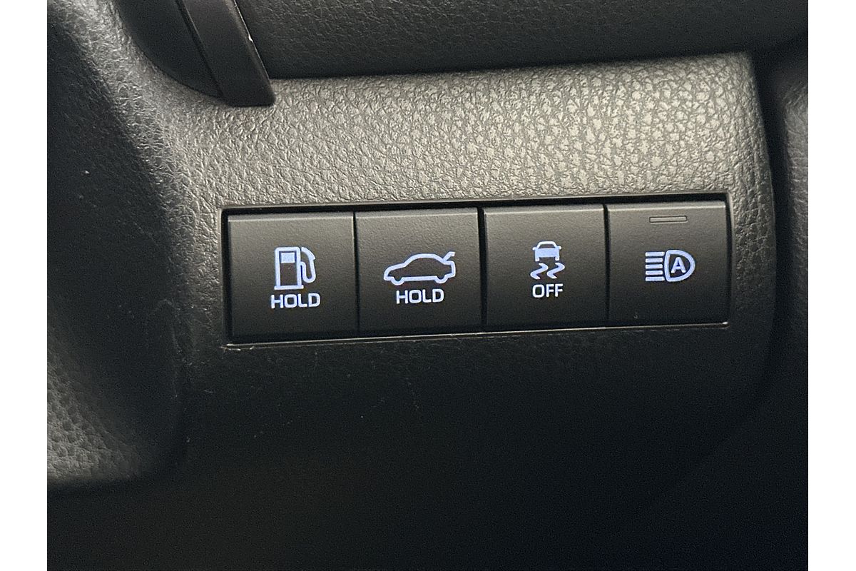 2019 Toyota Camry Ascent ASV70R