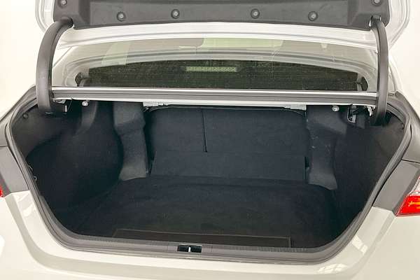 2019 Toyota Camry Ascent ASV70R