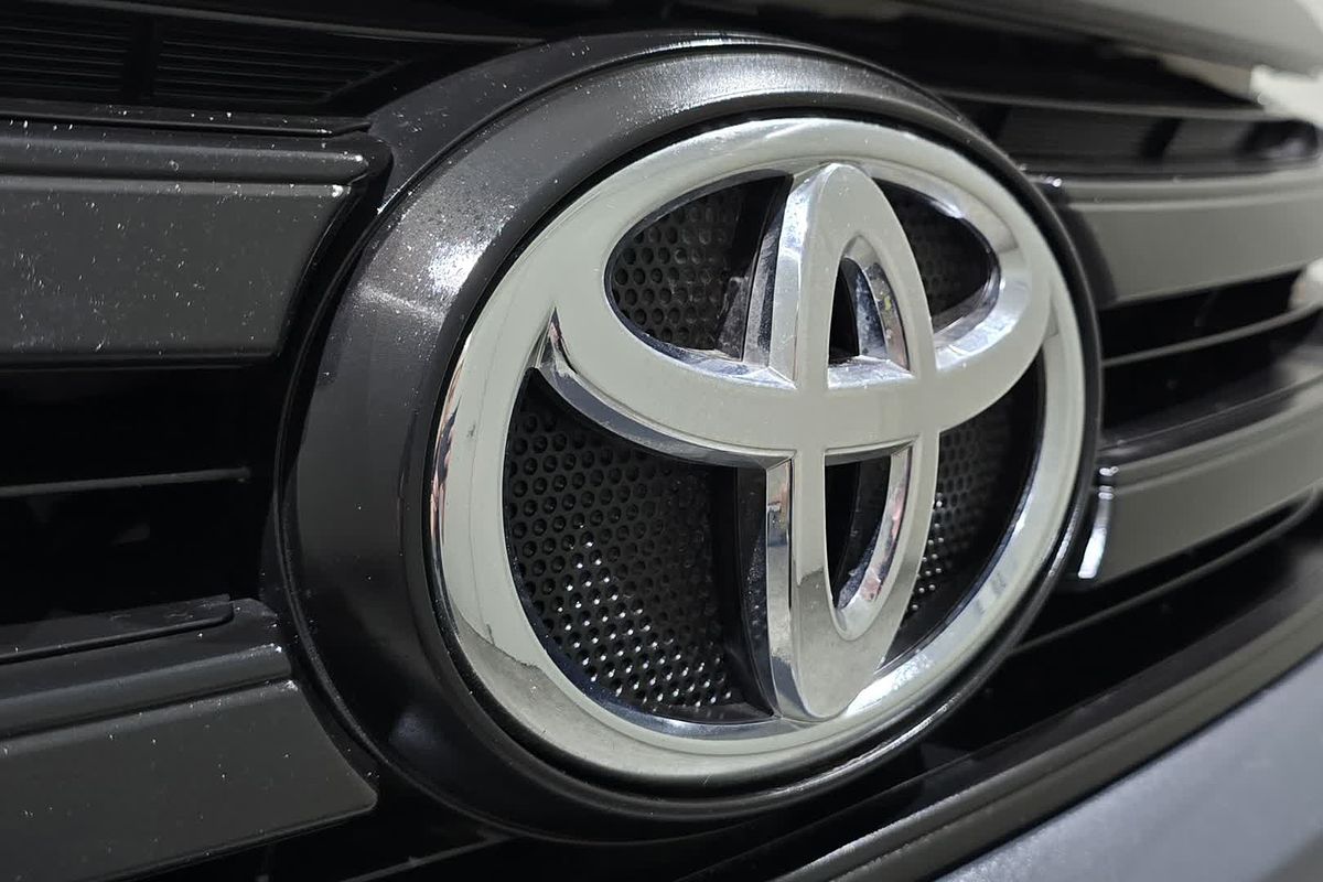 2018 Toyota Hilux Workmate TGN121R Rear Wheel Drive