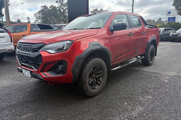 2025 Isuzu D-MAX BLADE 4X4