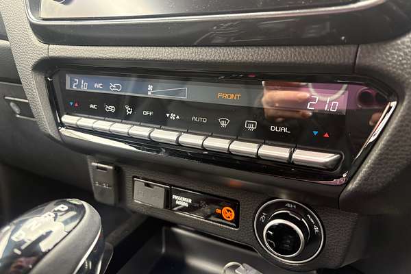 2025 Isuzu D-MAX BLADE 4X4