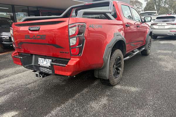 2025 Isuzu D-MAX BLADE 4X4