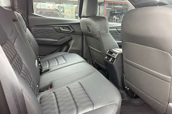 2025 Isuzu D-MAX BLADE 4X4