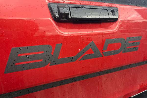 2025 Isuzu D-MAX BLADE 4X4