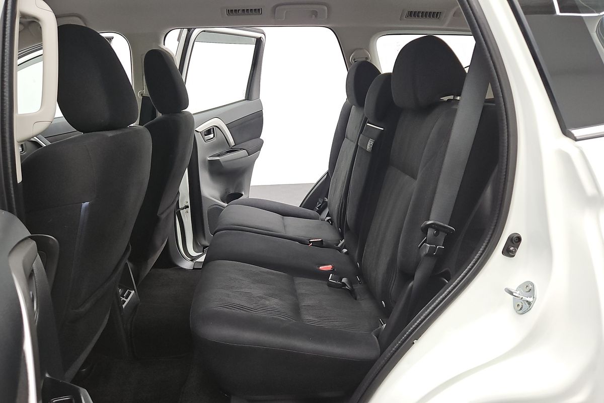 2020 Mitsubishi Pajero Sport GLX QF