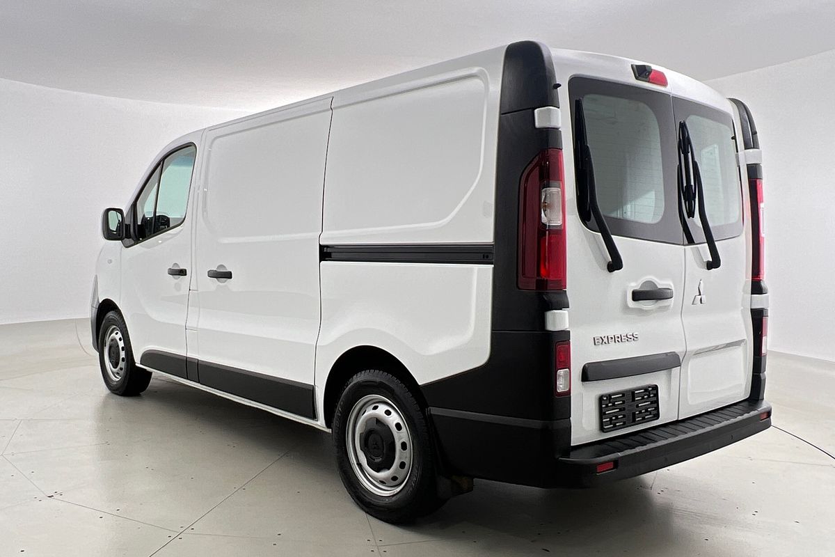 2021 Mitsubishi Express GLX SN SWB