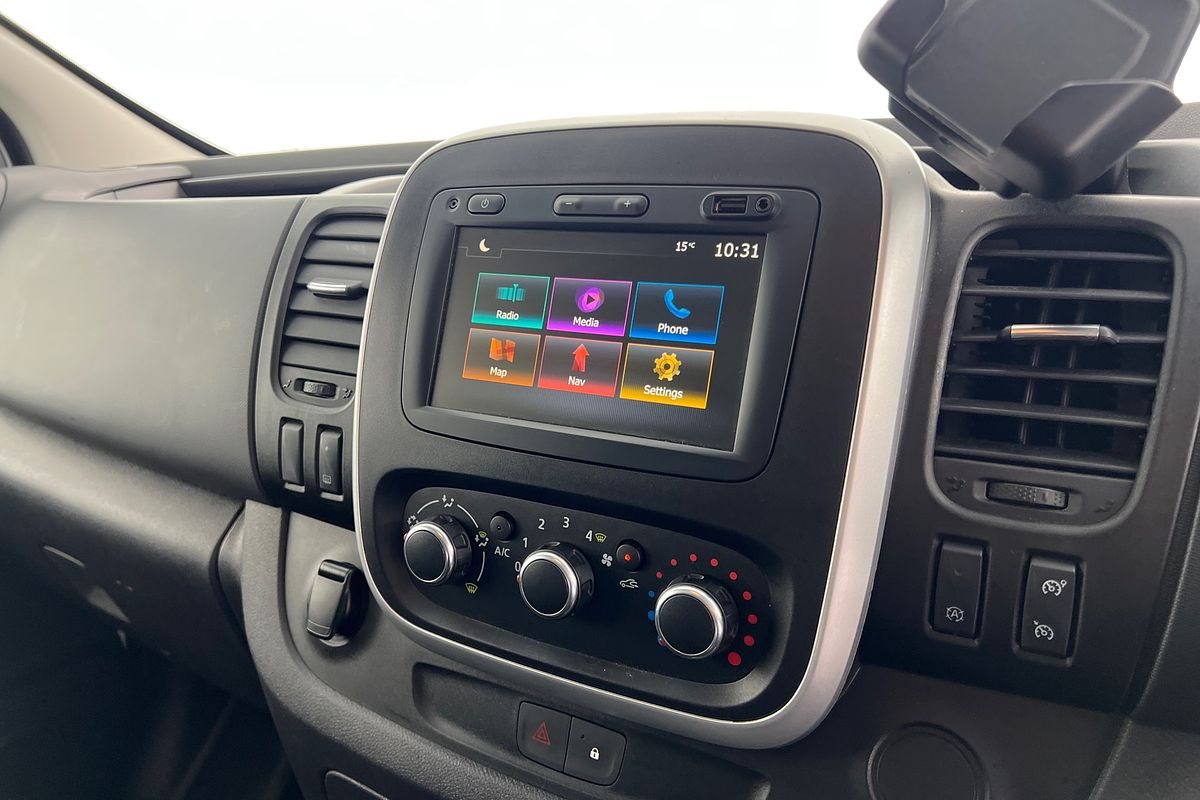 2021 Mitsubishi Express GLX SN SWB