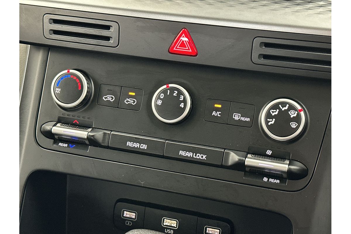2022 Kia Carnival S KA4