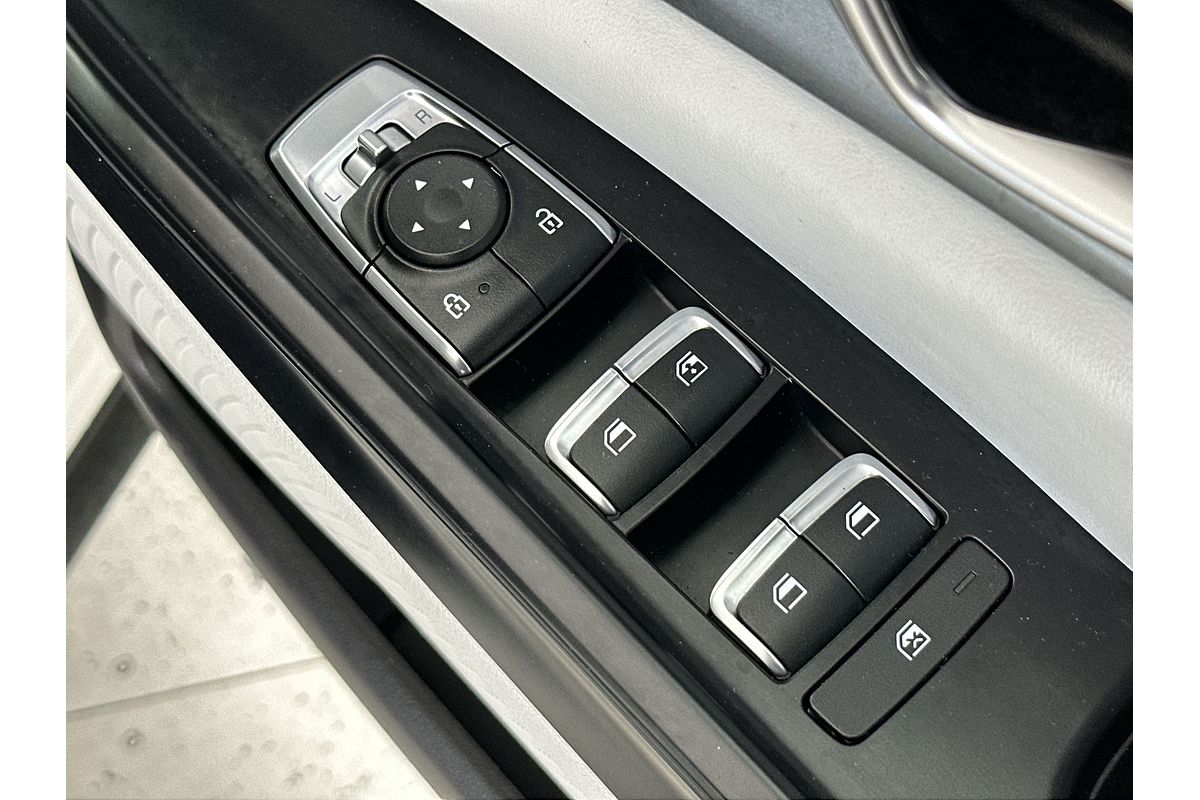 2023 Kia Carnival S KA4