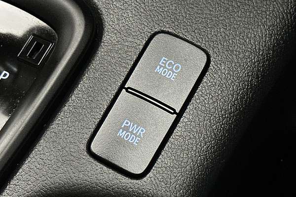 2019 Toyota Hilux Workmate GUN125R 4X4