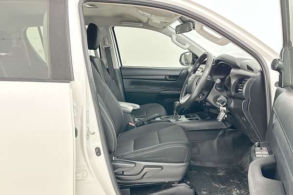 2020 Toyota Hilux SR GUN126R 4X4