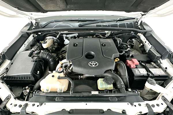 2020 Toyota Hilux SR GUN126R 4X4