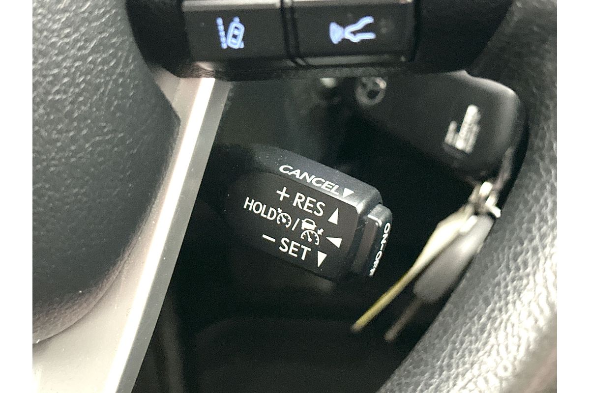 2020 Toyota Hilux SR GUN126R 4X4