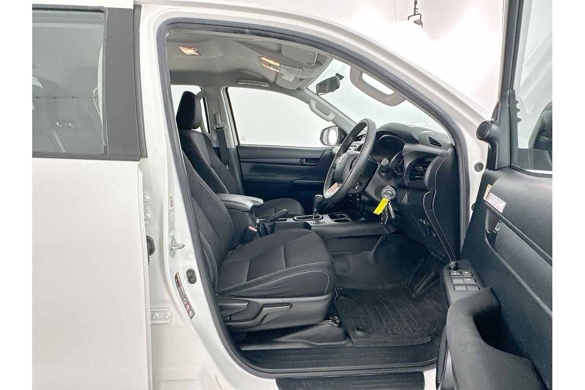 2018 Toyota Hilux SR GUN126R 4X4