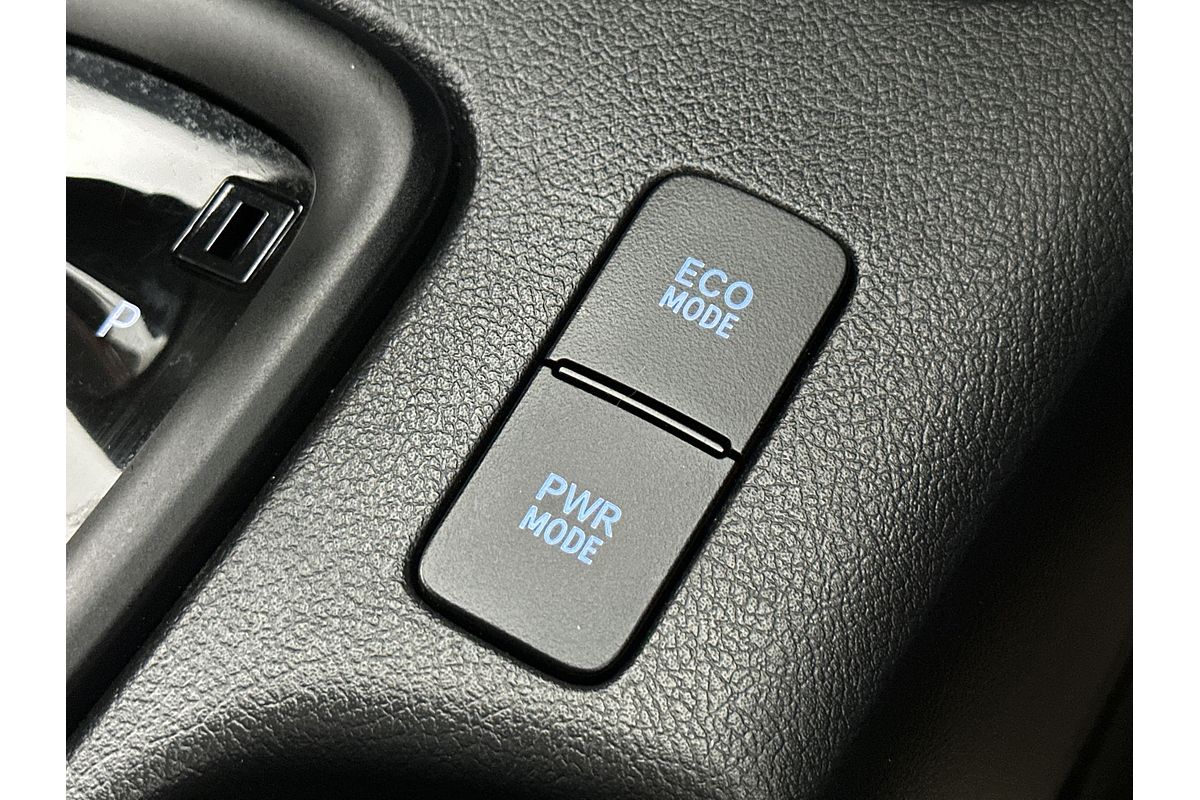 2018 Toyota Hilux SR GUN126R 4X4