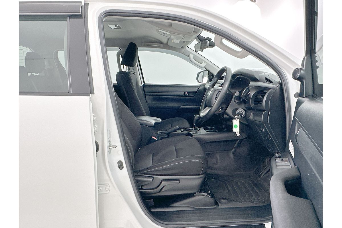 2020 Toyota Hilux SR GUN126R 4X4