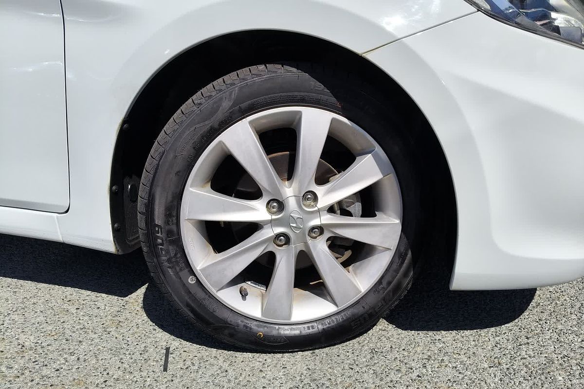 2018 Hyundai Accent Sport RB6