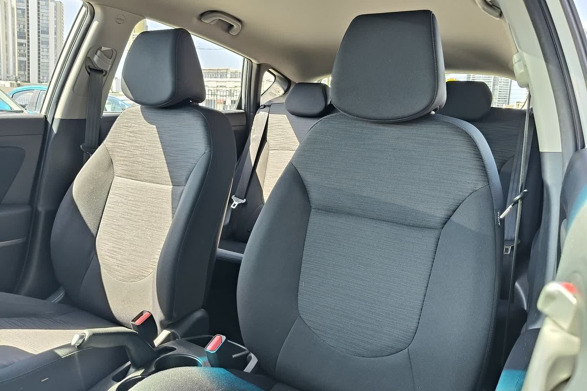 2018 Hyundai Accent Sport RB6
